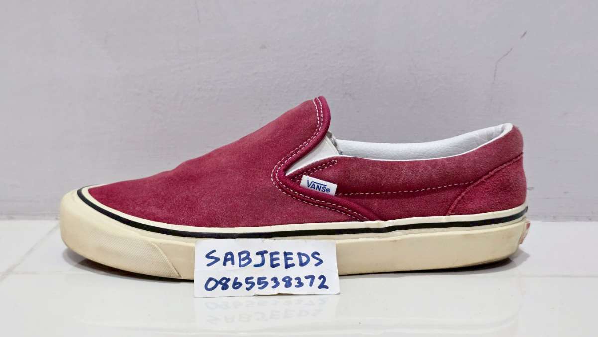 Vans1.jpg