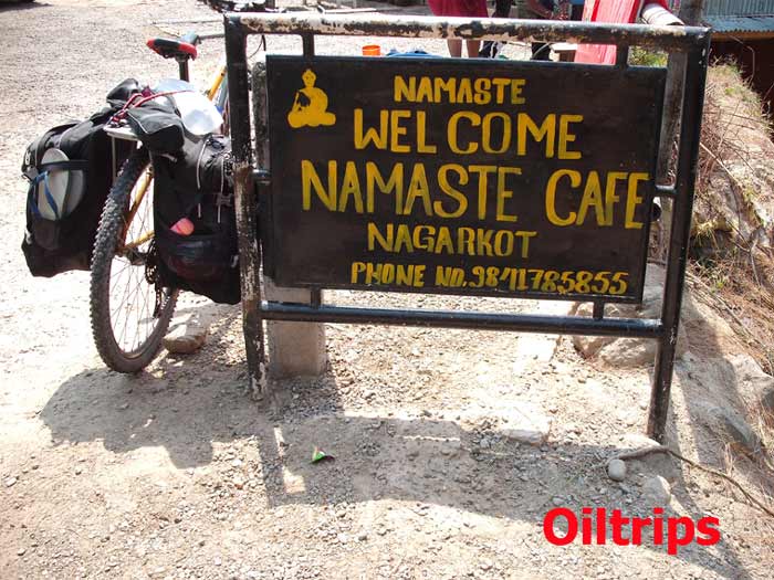 นี่ คือ ชื่อของร้าน นมัสเต คาเฟ่