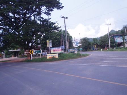ทางแยกไปบ้านหนองจอก