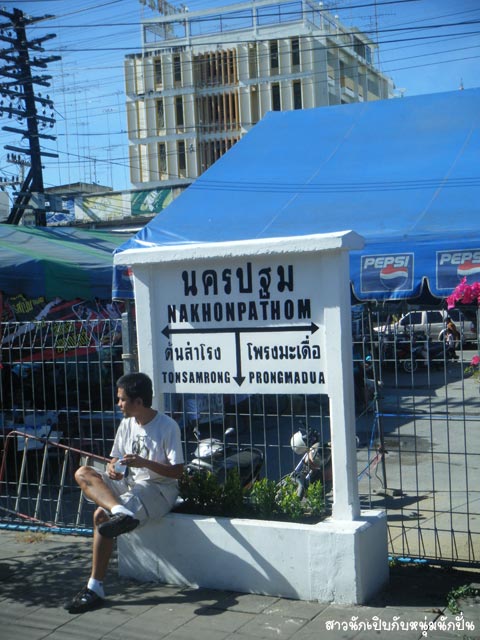 B03.jpg