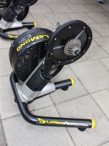 lemond_revolution_side_view_600 (Small).jpg