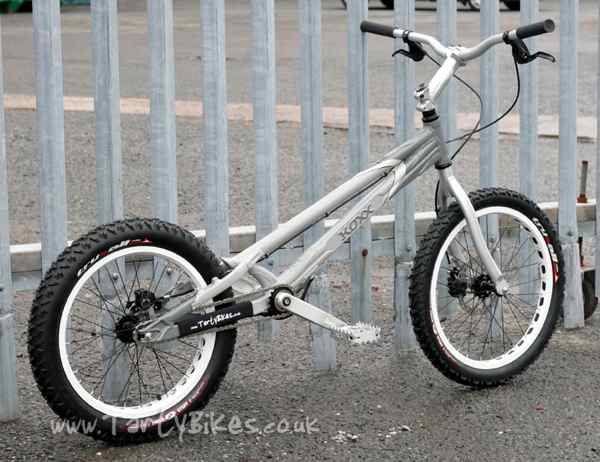large_hydroxx220bike3.jpg