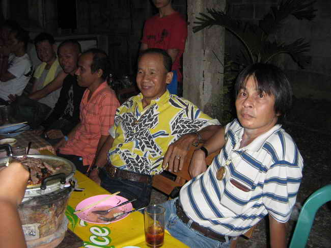 2 หนุ่ม 2 มุม