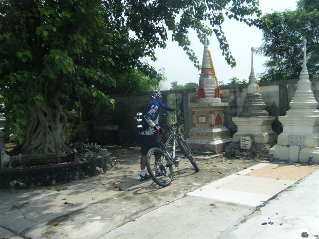 Picture 096 (Small).jpg