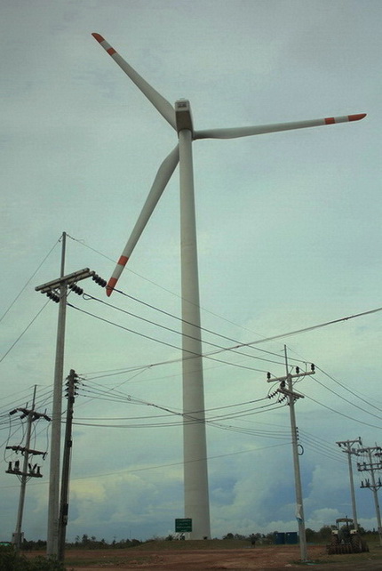 WIND001A.jpg