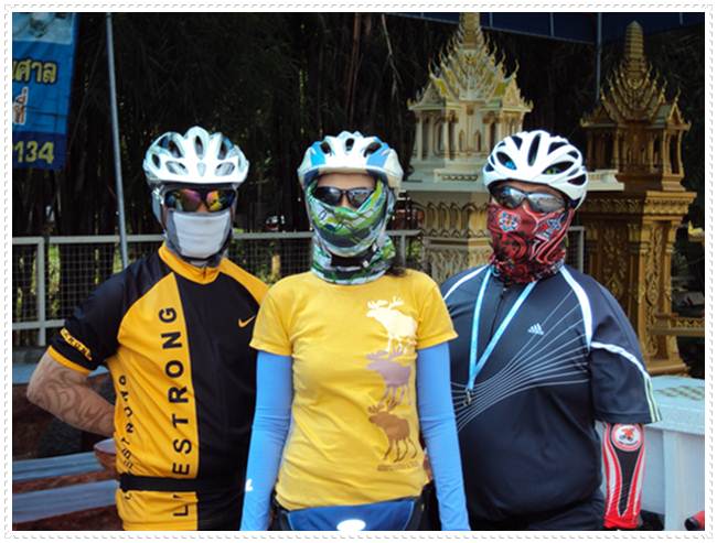 โดนประกบ 2 เลยนะ