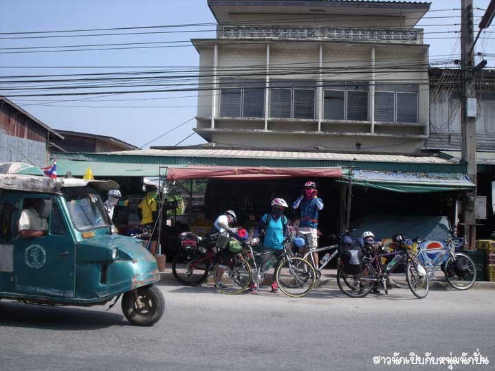 B002.jpg