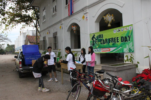 รับรางวัลเข้าร่วมกิจกรรม.jpg