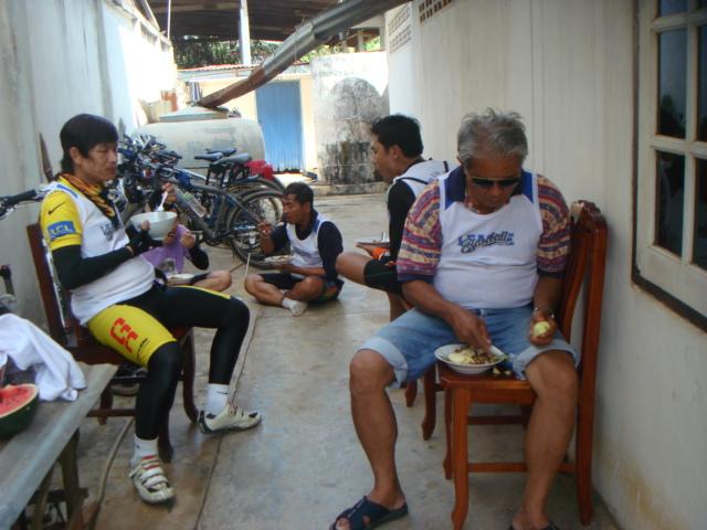 DSC02975 (Small).JPG