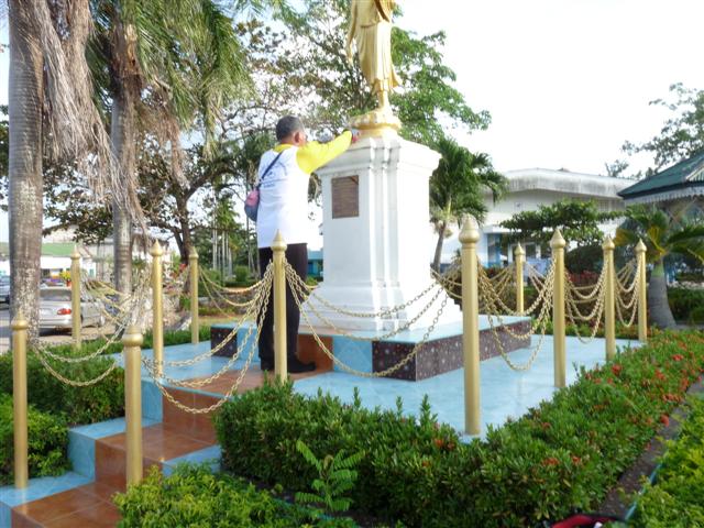 P1090239 (Small).JPG