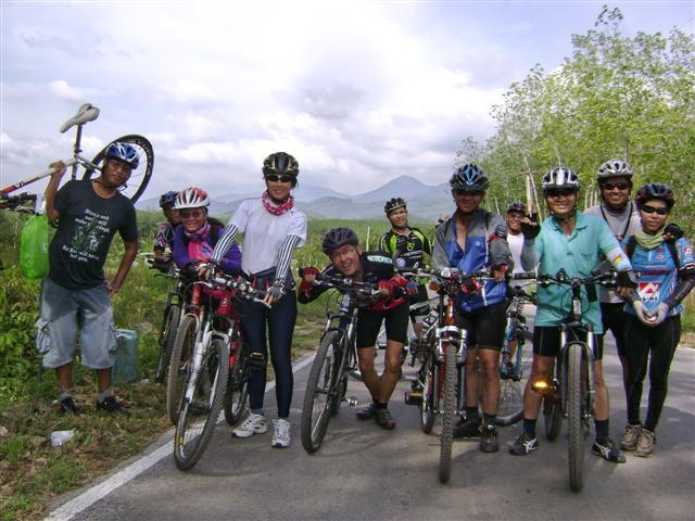 b037small.jpg