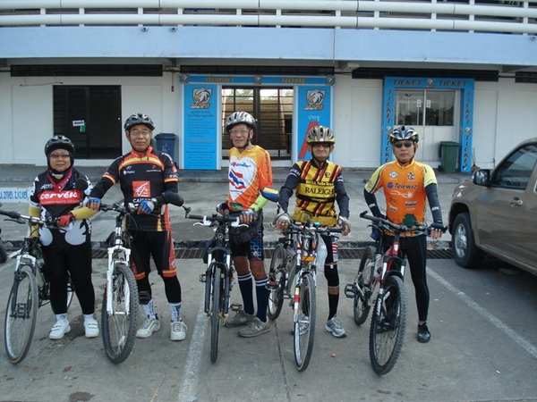 ที่สนามกีฬาธูปะเตมีย์