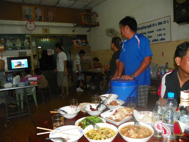 100_0060 (Small).JPG