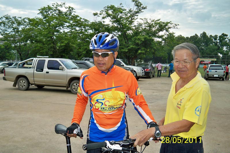 ท่านรองสุขสันต์ อดีตรองผู้ว่าฯปราจีนบุรี กับลุงเหวียน