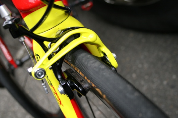 ValverdeCustompaintbrakes.jpg