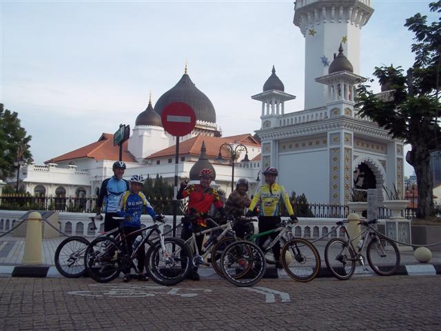 100_1929 (Small).JPG