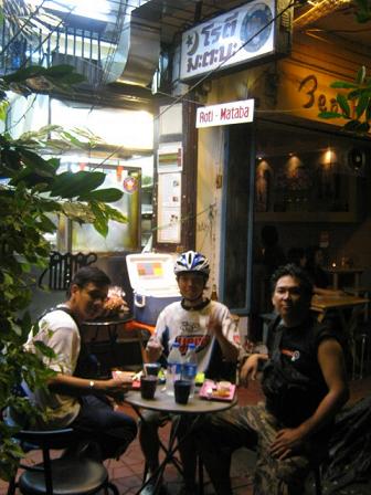 อันนี้แวะกินโรตีมะตะบะ ท่าพระจันทร์