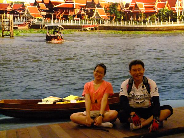 กับลูกสาว