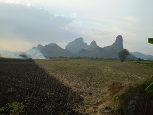 PC190404.jpg