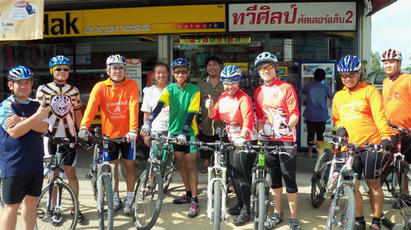 107_1202 (Medium).JPG