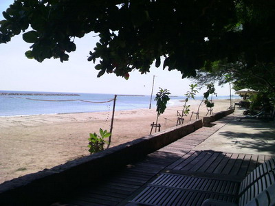 7 ริมหาดด้านขวา