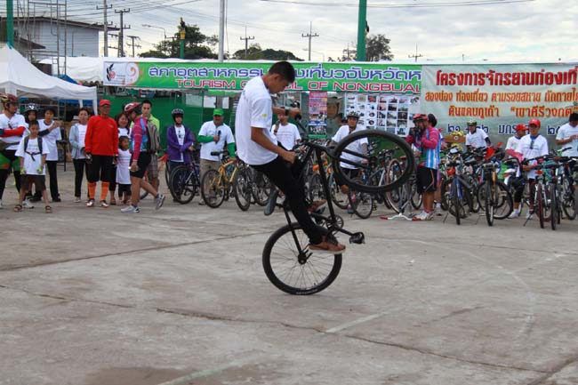 โชว์ลีลา1.jpg