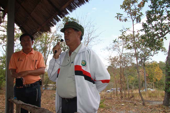 ฟังการบรรยาจากสหาย1.jpg