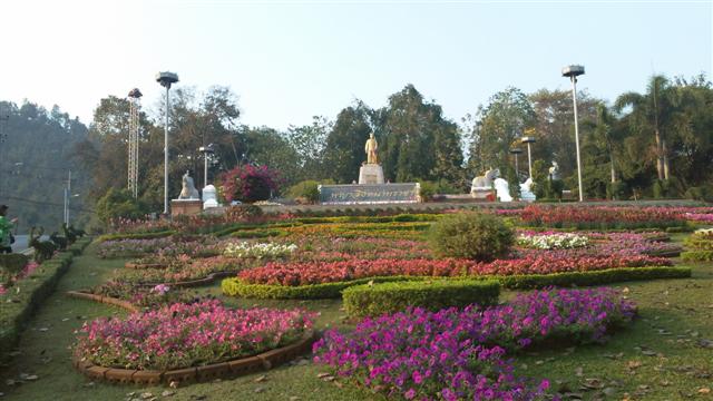 100_0466 (Small).JPG