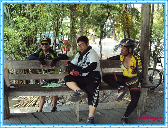 สามเสื้อ พี่หวาน พี่แป๊ะ พี่ไก่