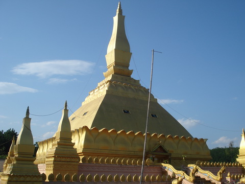 พระธาตุหลวงน้ำทาครับ