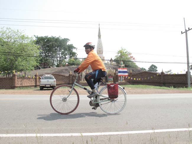 กับพระธาตุสัจจะ1.jpg