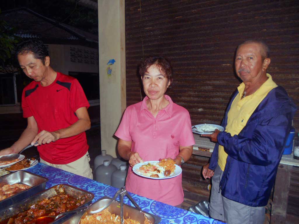 อาหารมื้อเย็น
