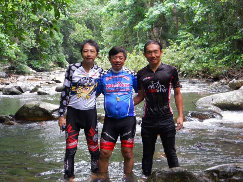 น้ำตกเขาสอยดาว