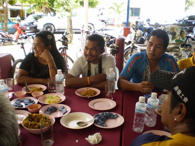 P8100033 (Small).JPG