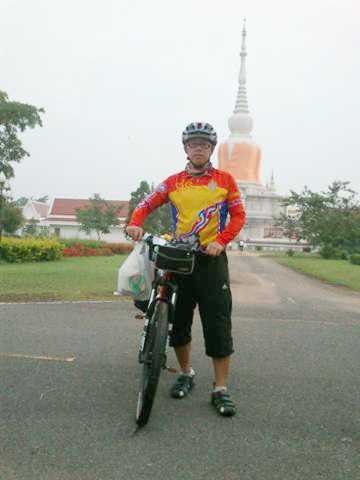 q3bntZ (Small).jpg