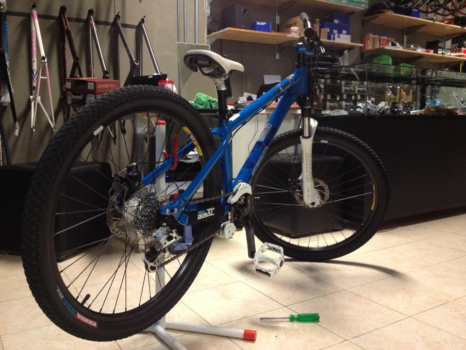 oct 22 2012<br />KENDA K-RAD 26"x2.3 tires.