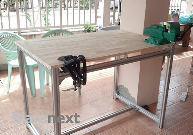 Workbench_Type1_000.jpg