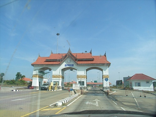 ด่านลาว.jpg