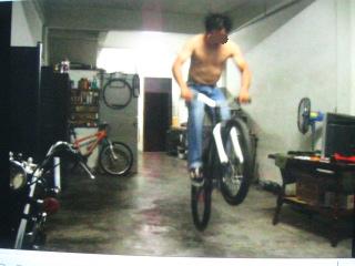 ฝนตกก็ซ้อมได้.jpg
