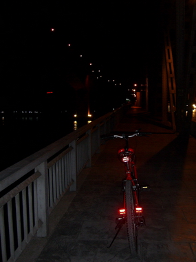สะพานกรุงเทพ  ก่อนเข้าบ้านครับ