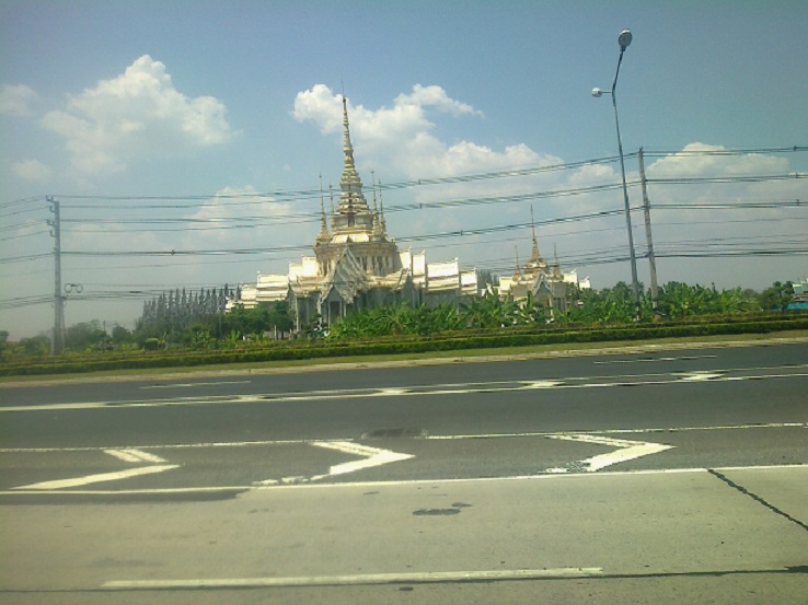 ถึงแล้ววัดหลวงพ่อโต