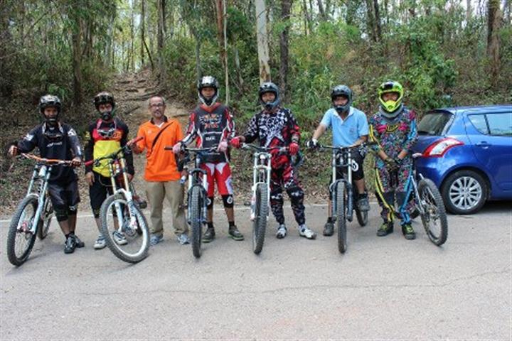 190493_455437407869712_1935783609_n (Small).jpg