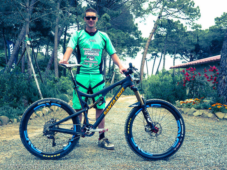 Enduro-World-Series-Punta-Ala-2013-Greg-Minaar-Santa-Cruz-Bronson-1070123.jpg