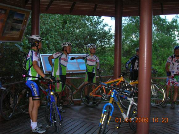 DSCN6374 (Custom).JPG