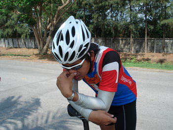 ไม่เหนื่อย  ไม่หิว  แต่เหม็น
