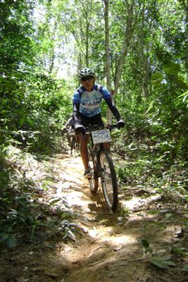 DSC05472 (Custom).jpg