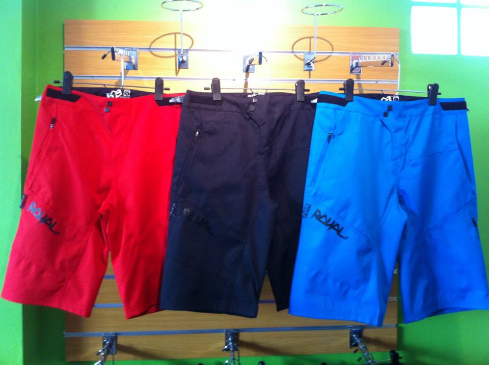Drift short  ราคา 3,150. THB