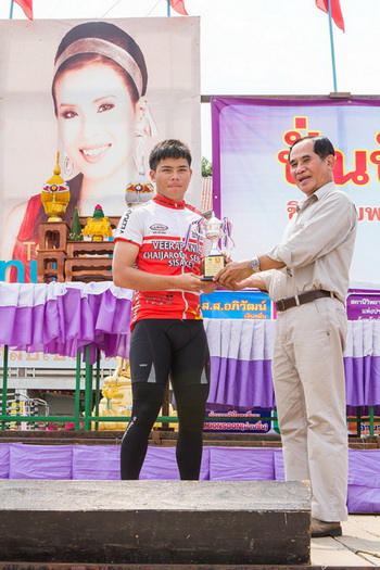 ภาพประทับใจปั่นปันน้ำใจลืออำนาจ2556 ปี1-15.jpg