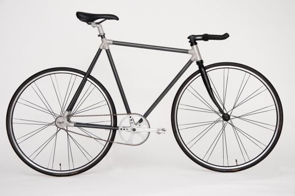 Customized-bike-by-ideas2cycles.jpg