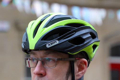 Abus In-vizz helmet - worn.jpg
